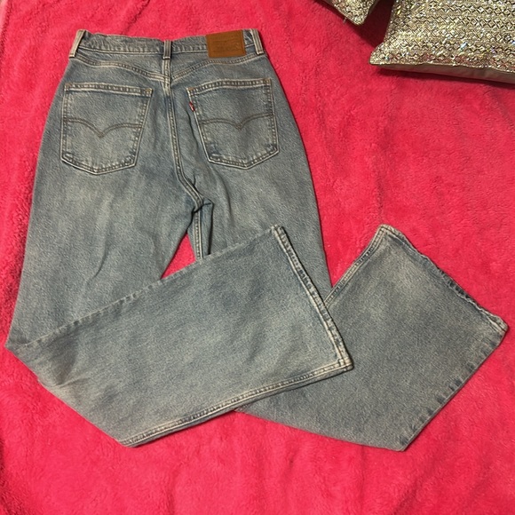 Levi’s - Picture 3 of 3